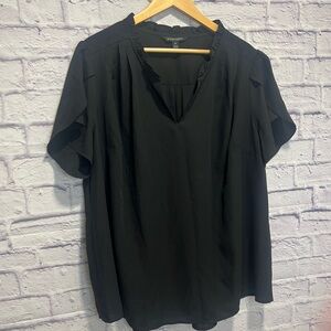 41 Hawthorn 3XL Elegant Black V-Neck Blouse